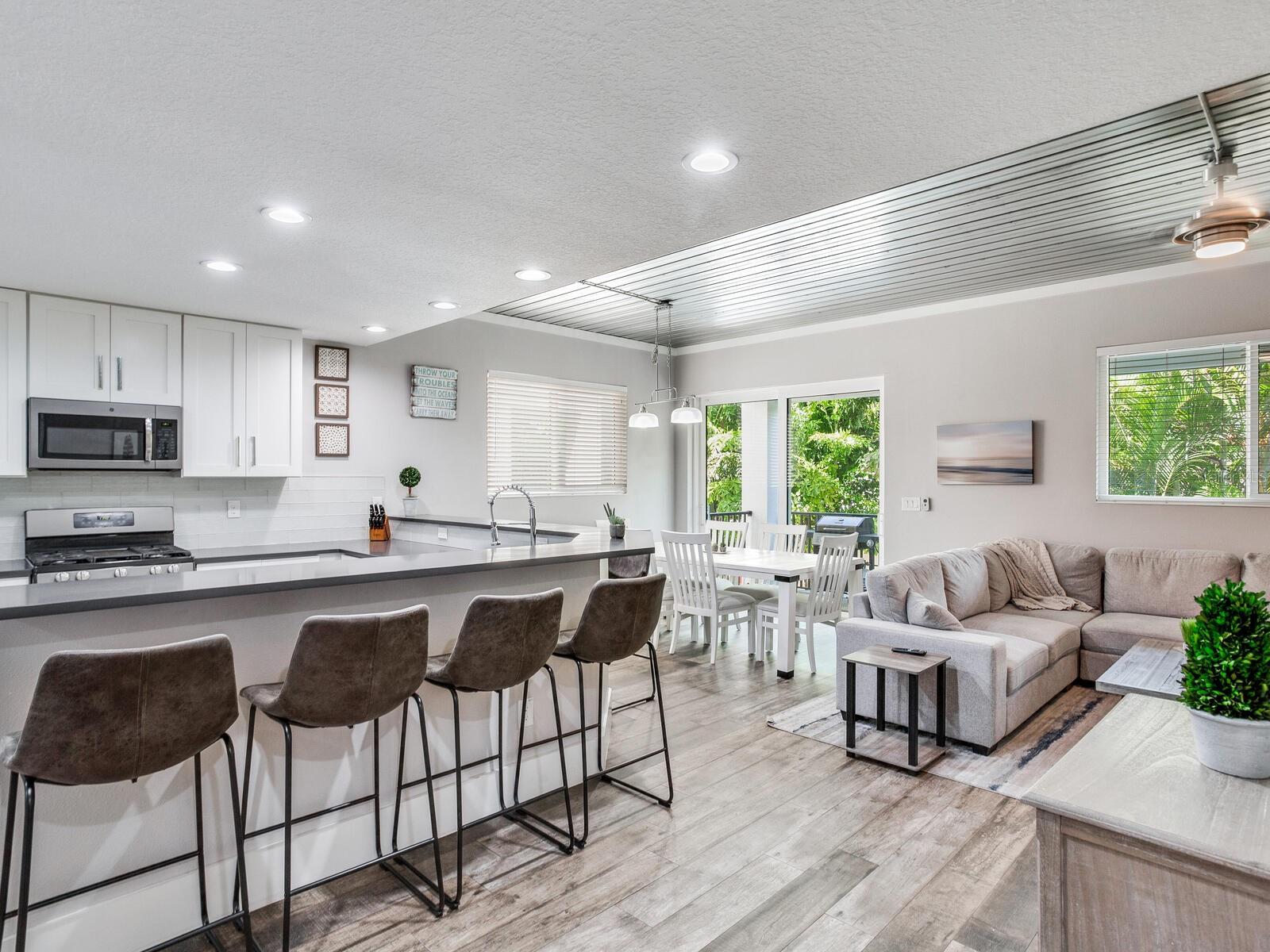 GAY SHORES - Residential Lease
