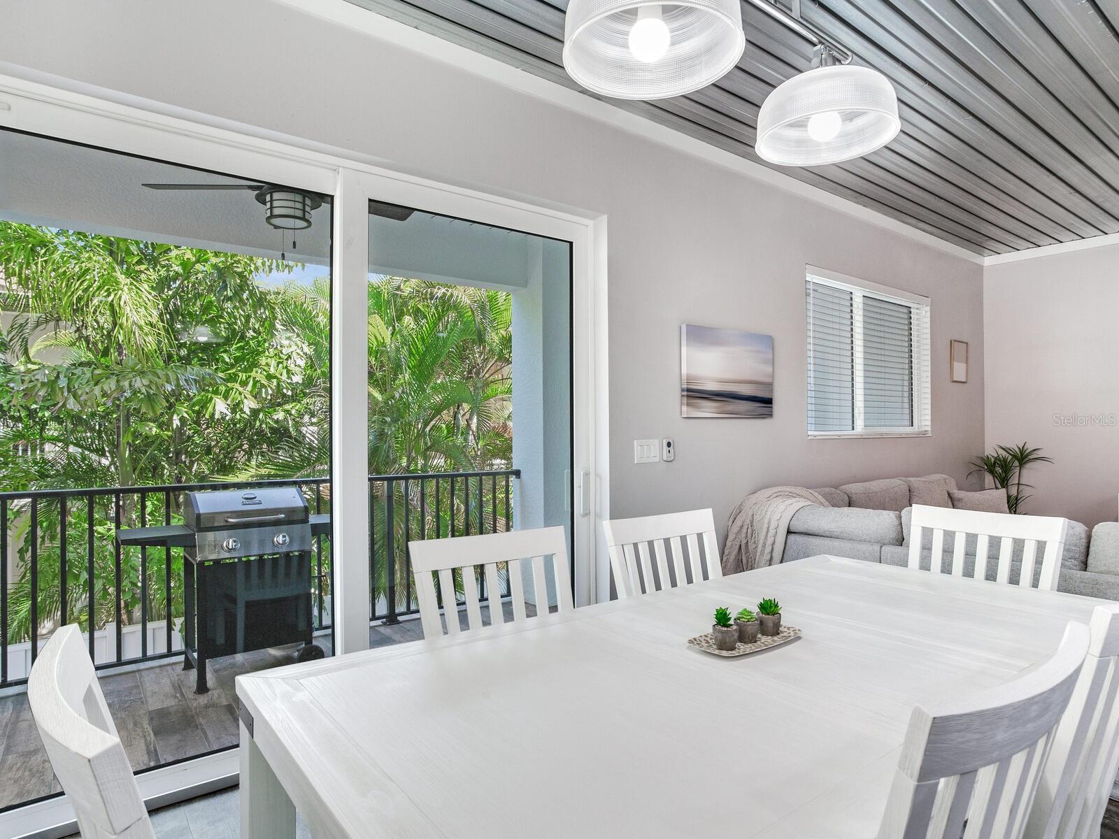 GAY SHORES - Residential Lease