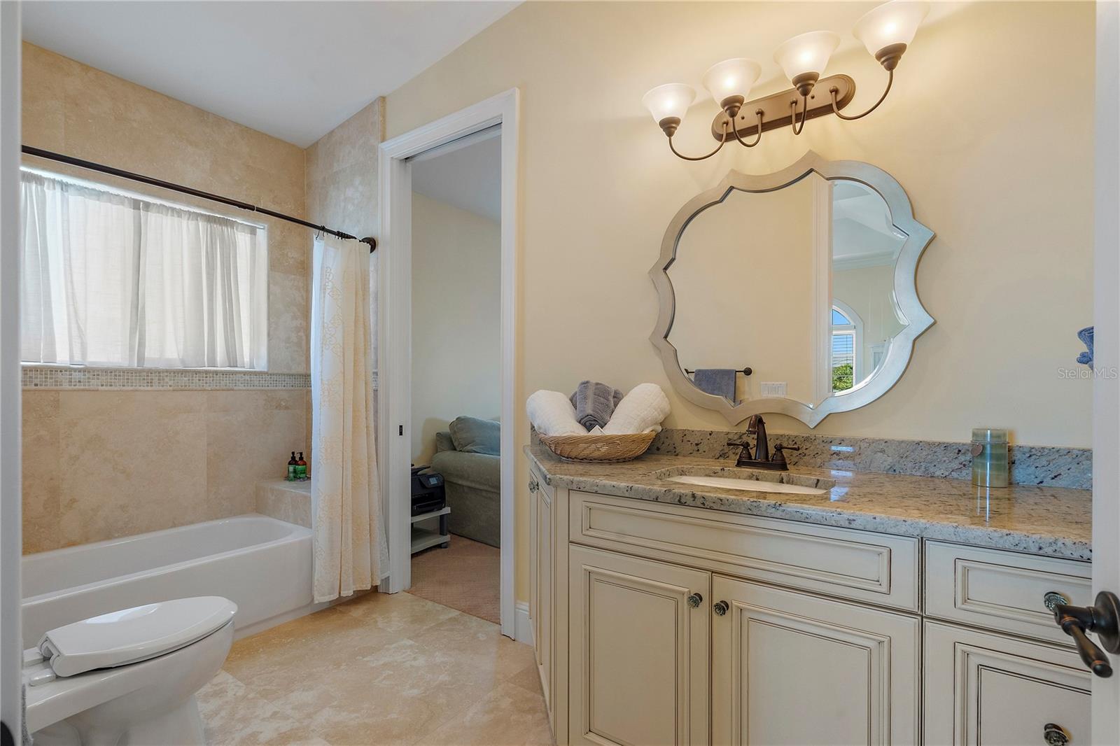 COLONIAL CORP REP - Residential