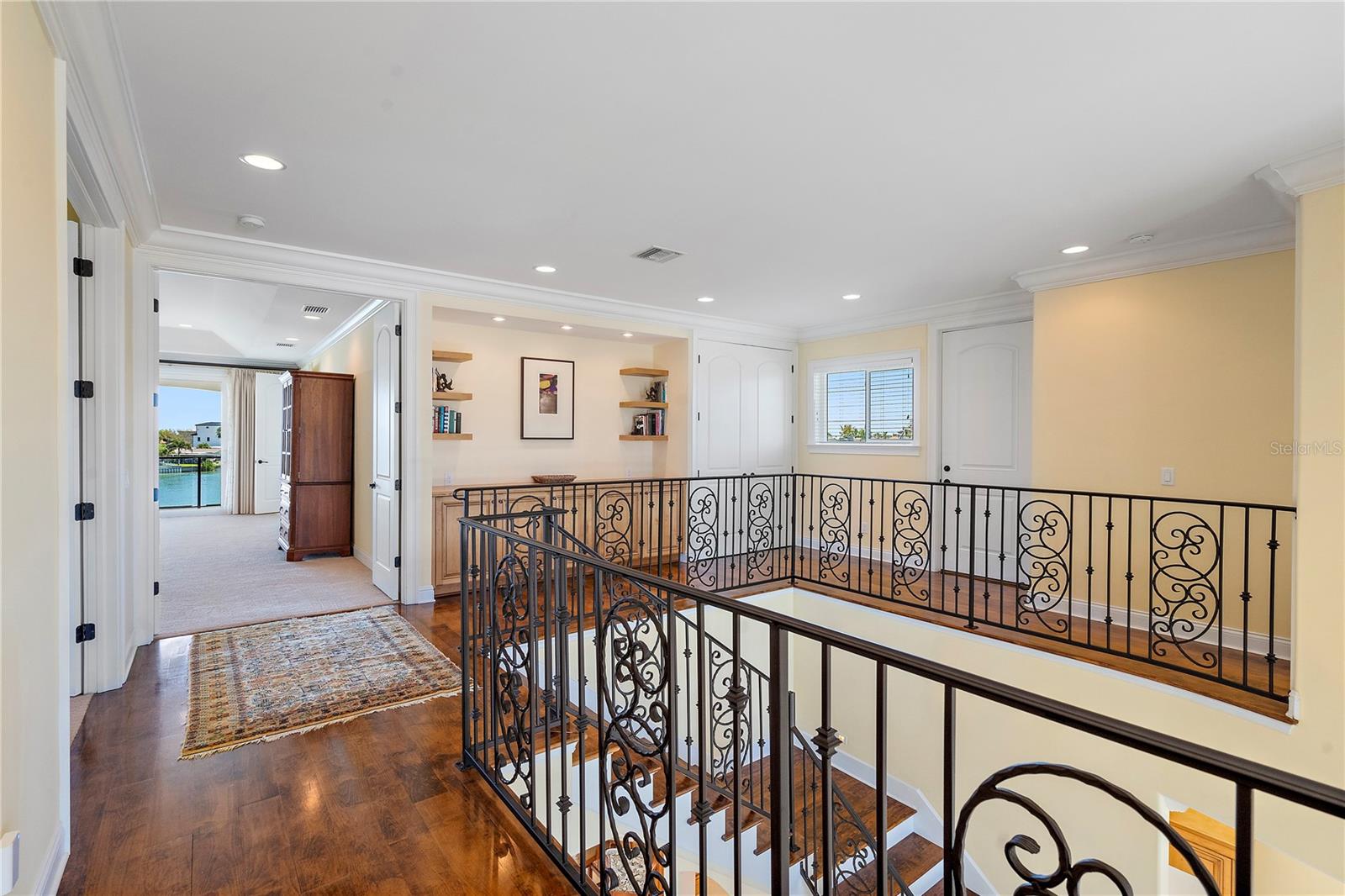 COLONIAL CORP REP - Residential