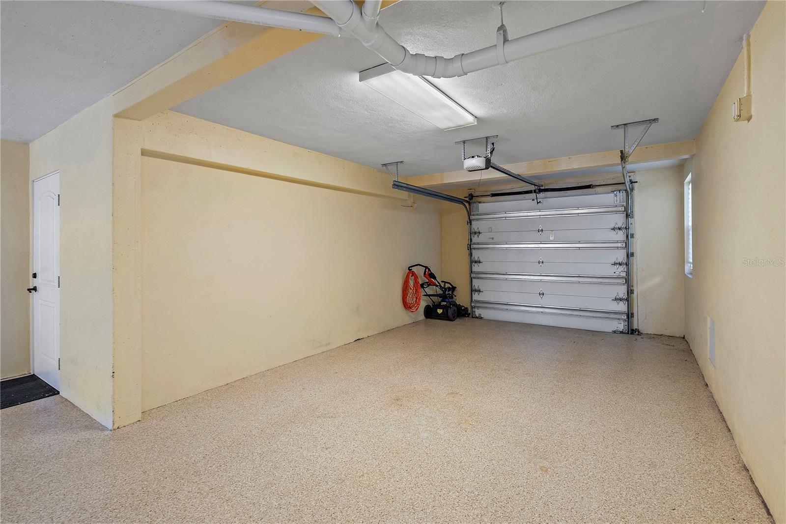 COLONIAL CORP REP - Residential