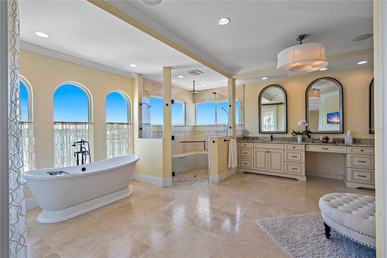 COLONIAL CORP REP - Residential