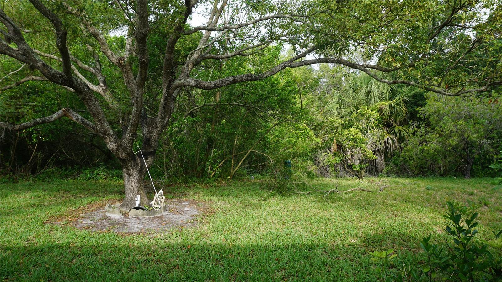 VILLAGE WOODS CONDO PH 02 - Residential Lease