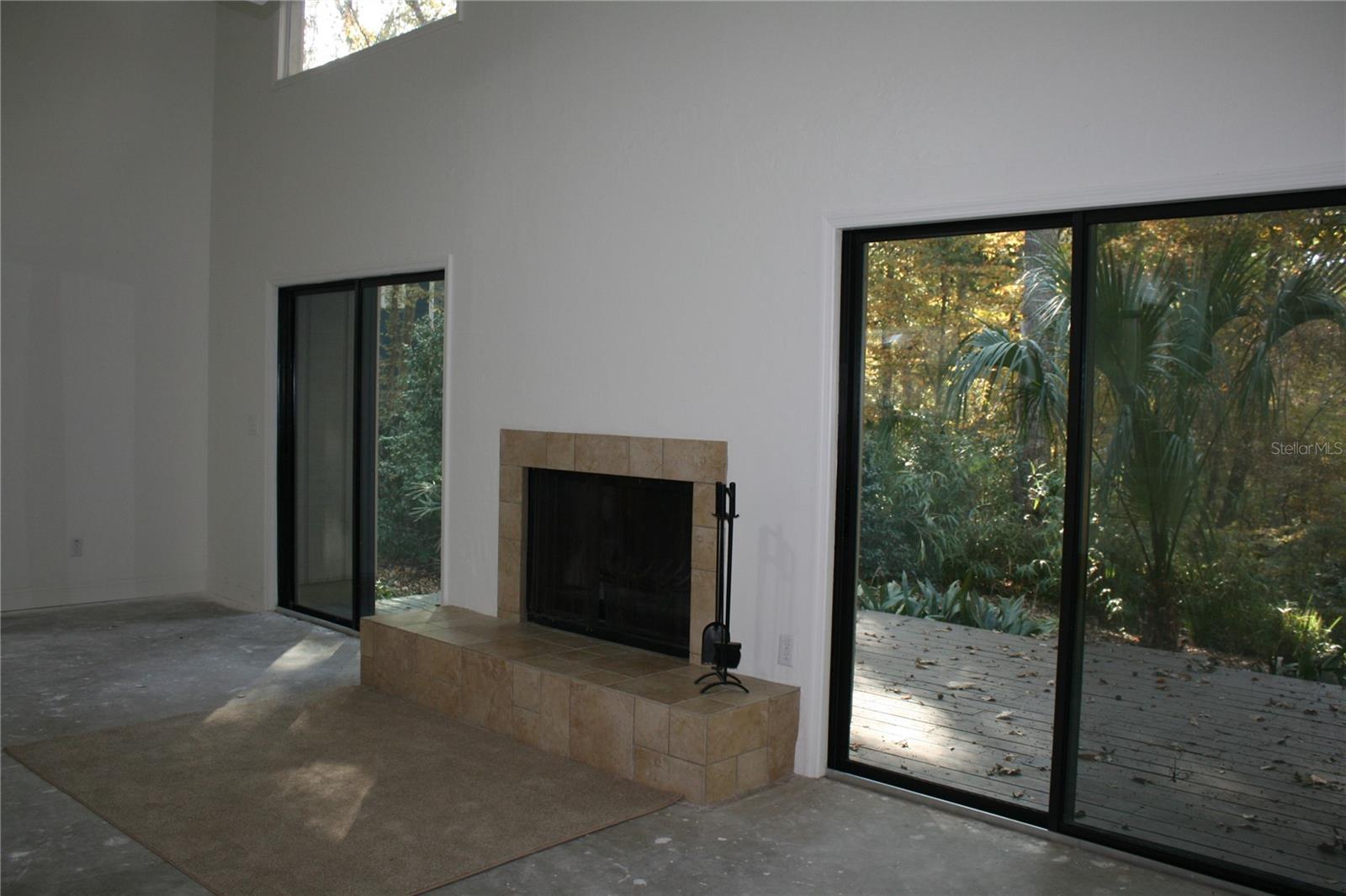 HIDDEN CREEK - Residential