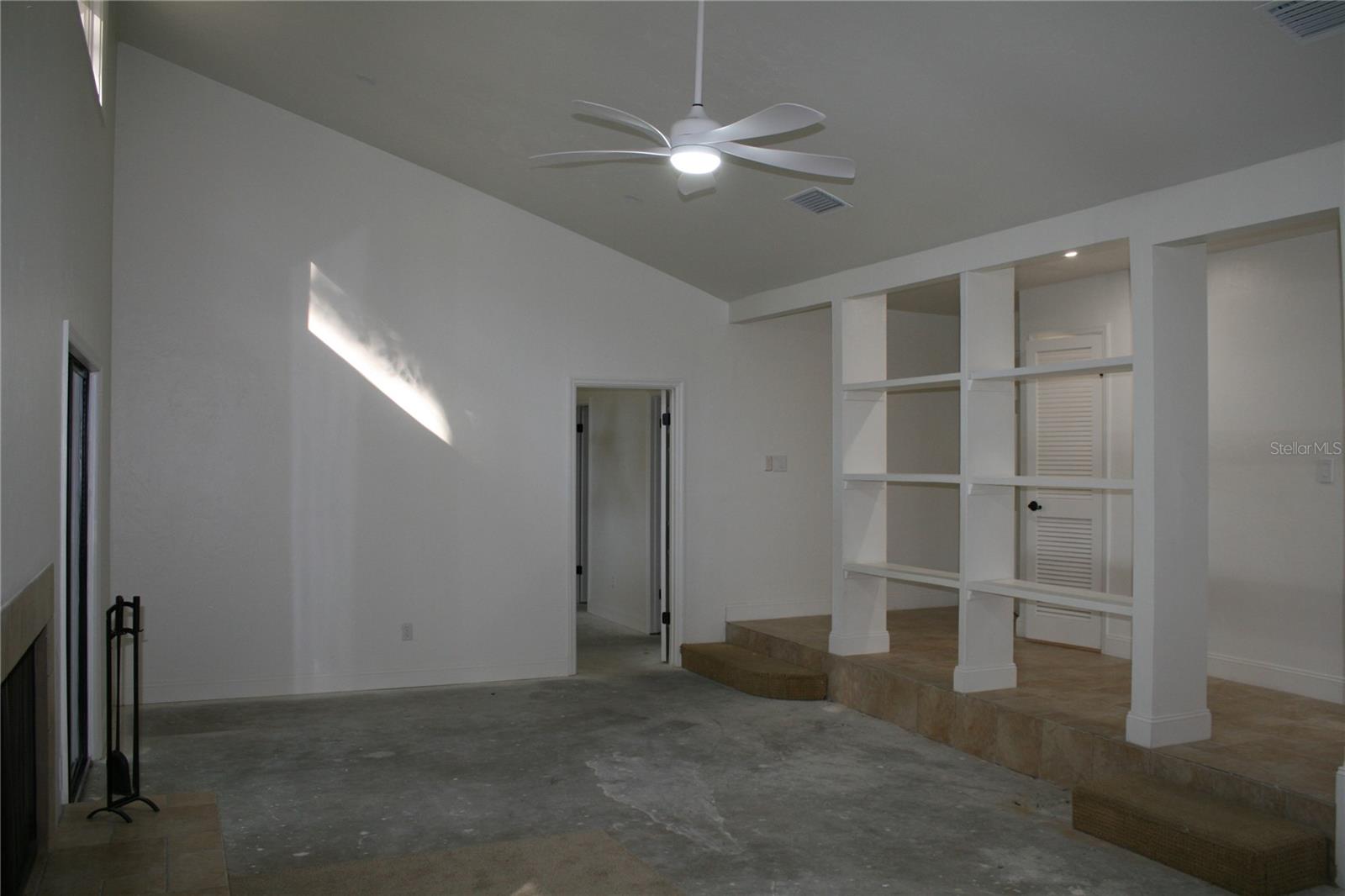 HIDDEN CREEK - Residential