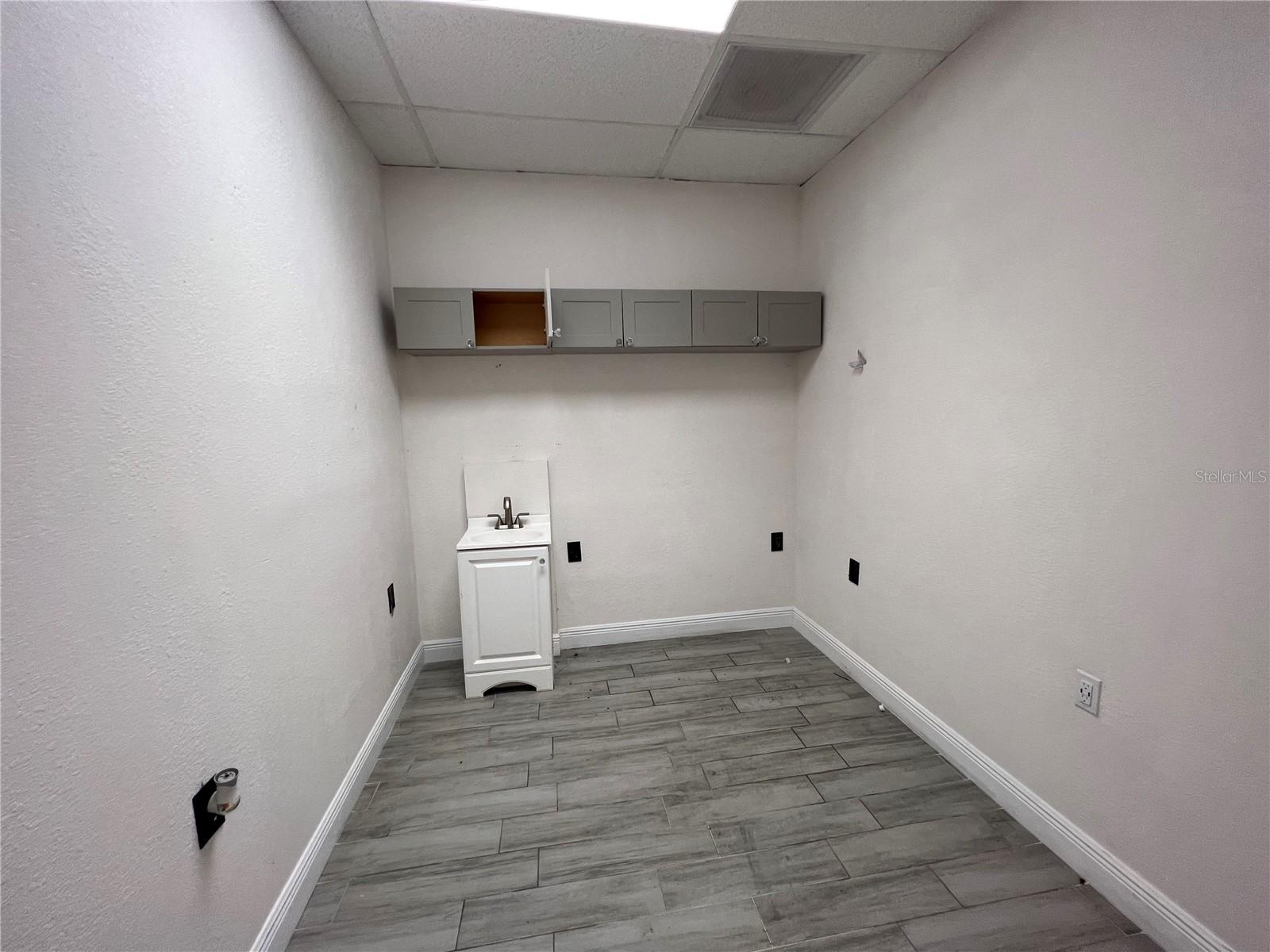 PIPKINS L N ADD - Commercial Sale