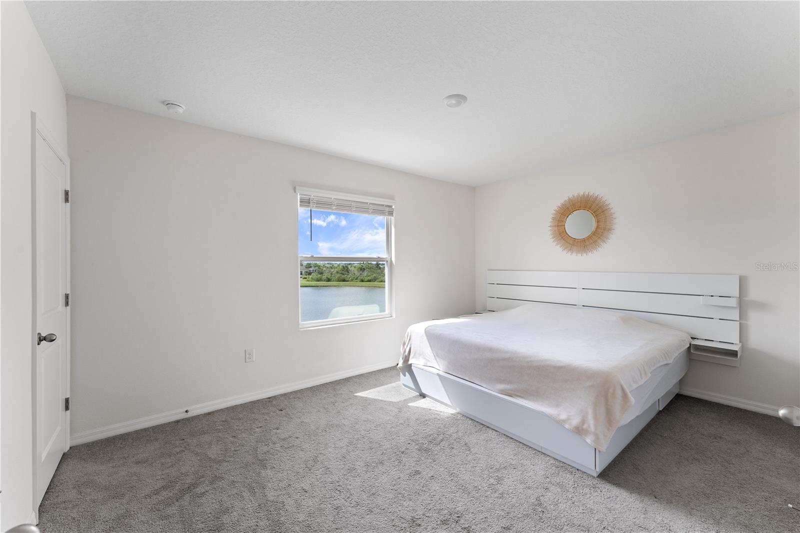 AVALON PARK WEST-NORTH PH 1A & - Residential Lease
