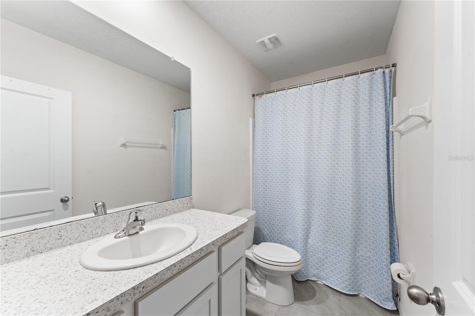 AVALON PARK WEST-NORTH PH 1A & - Residential Lease