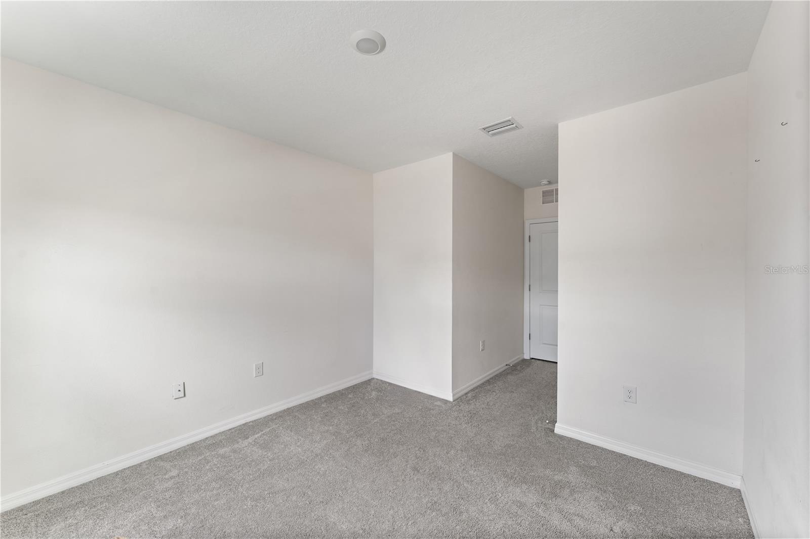 AVALON PARK WEST-NORTH PH 1A & - Residential Lease