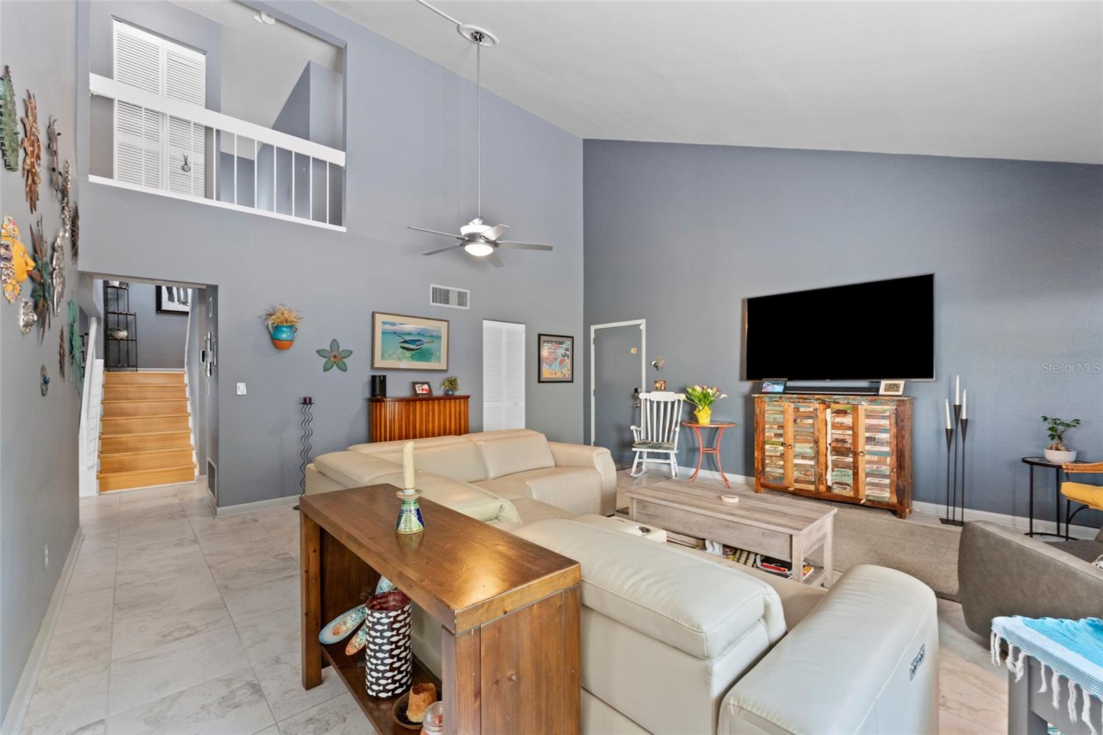 WINDING WOOD CONDO 1X - Residential