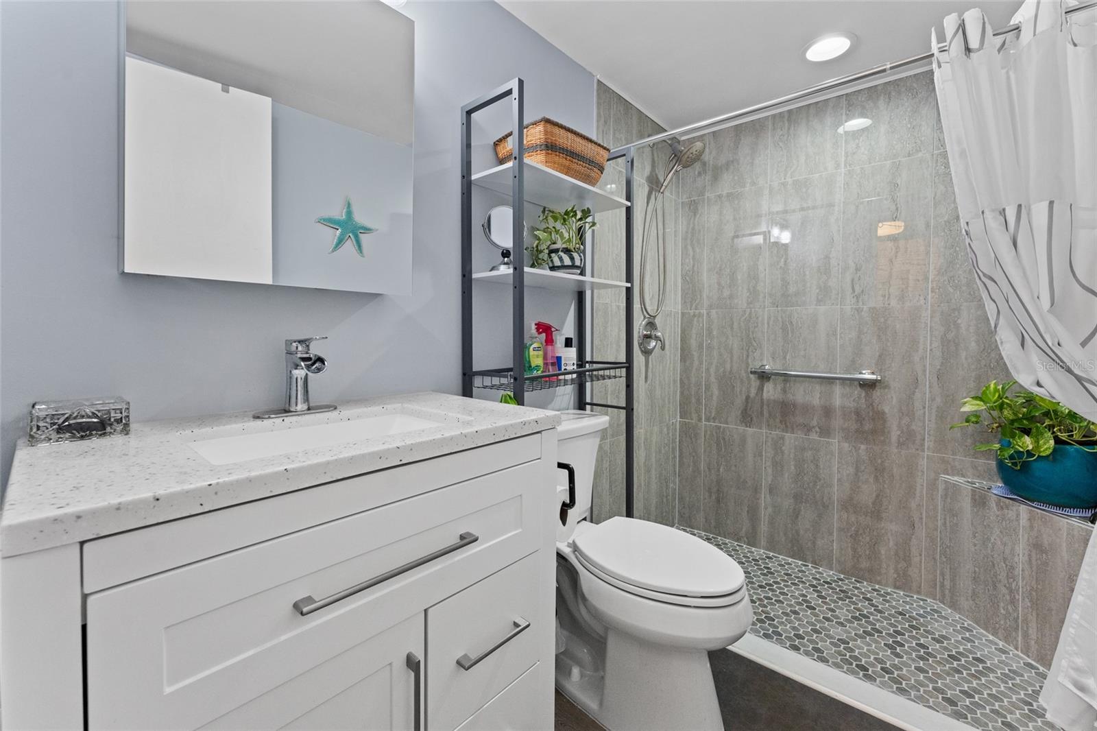 WINDING WOOD CONDO 1X - Residential