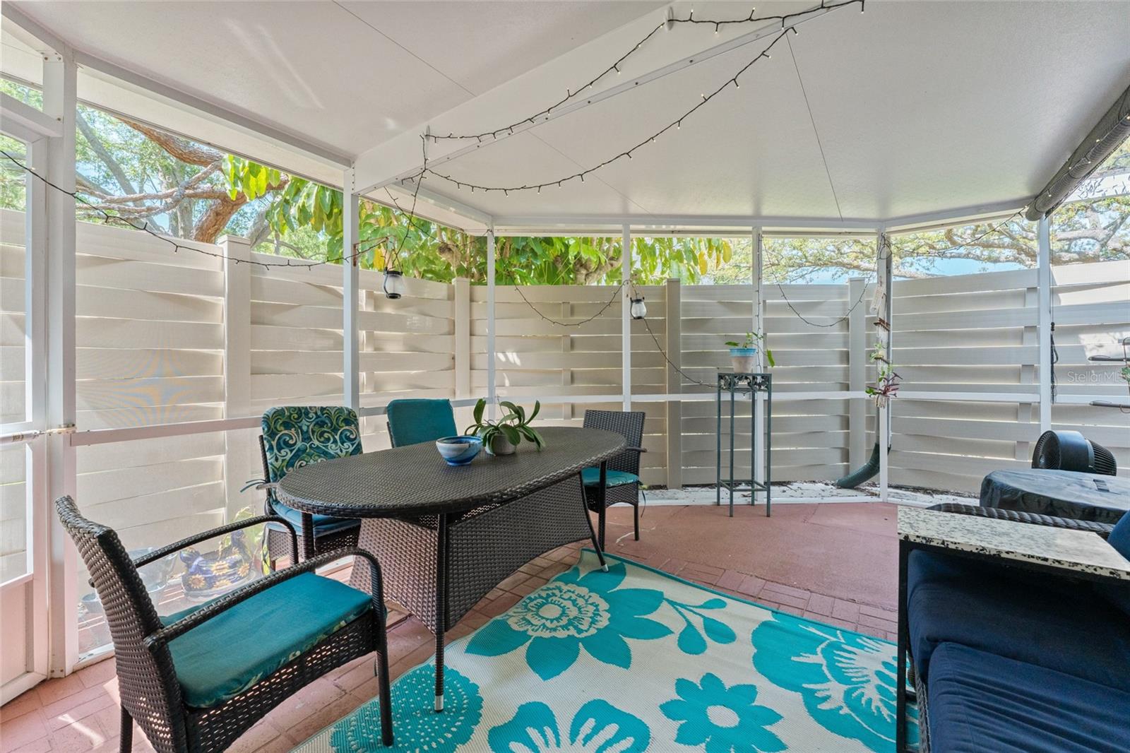 WINDING WOOD CONDO 1X - Residential