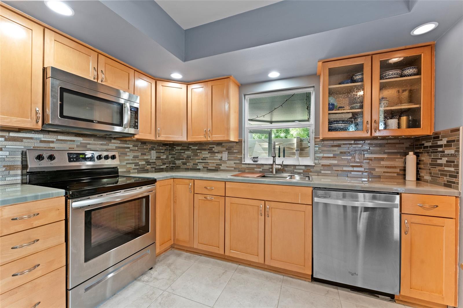 WINDING WOOD CONDO 1X - Residential