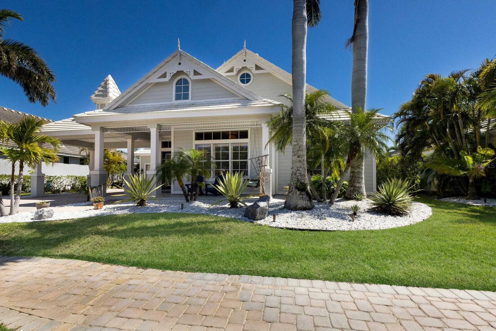 541 FORE DRIVE