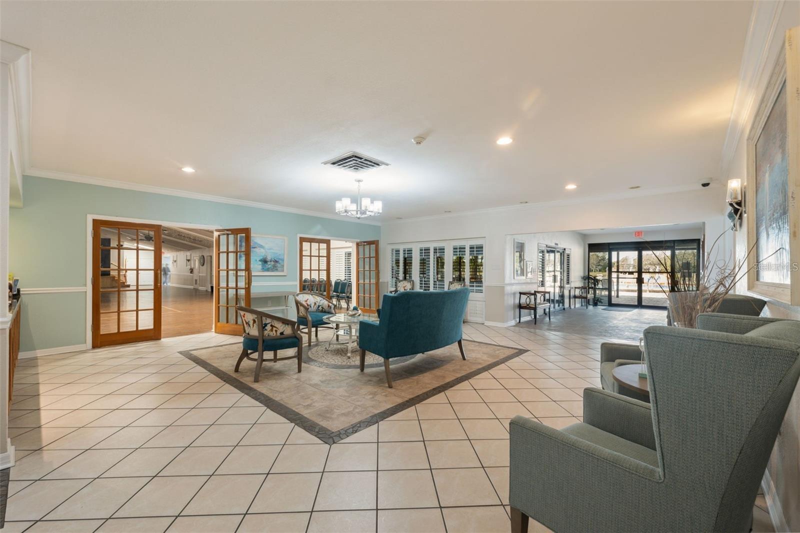 CAPRI VILLAGE CONDO 01 - Residential