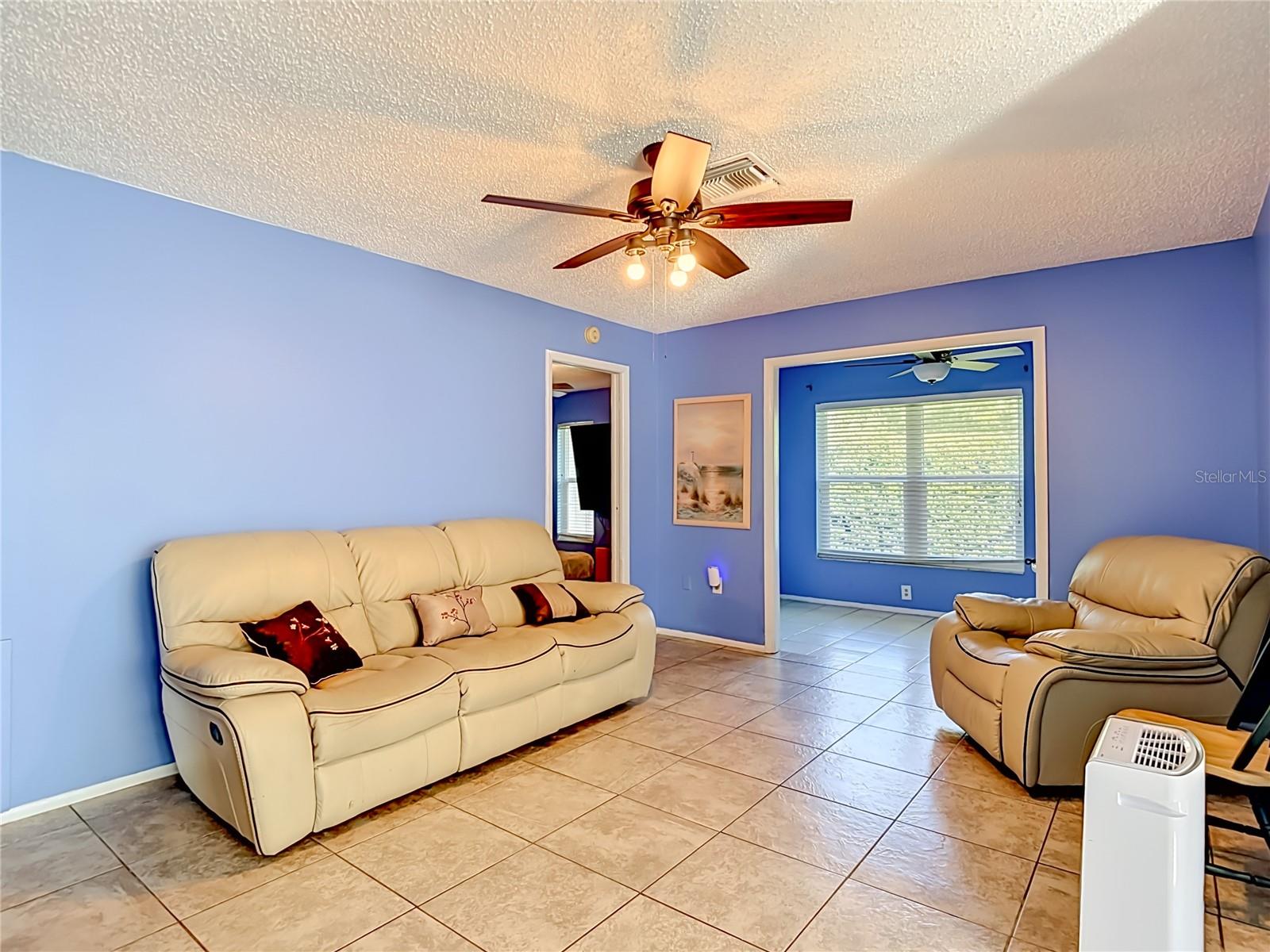 CAPRI VILLAGE CONDO 01 - Residential