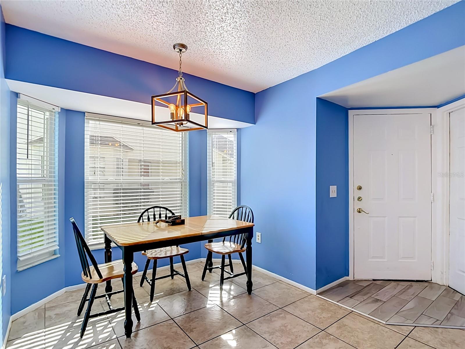 CAPRI VILLAGE CONDO 01 - Residential