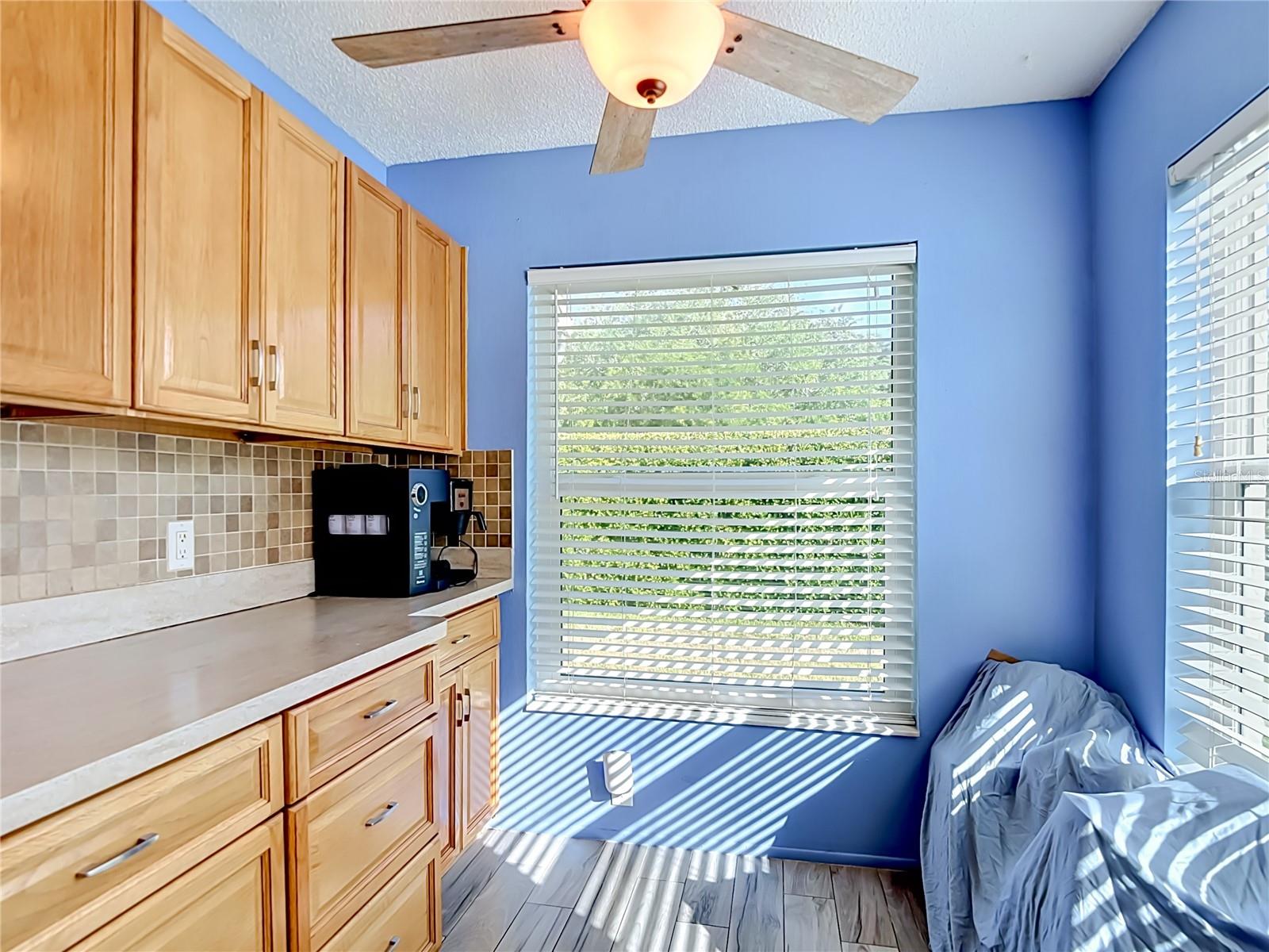 CAPRI VILLAGE CONDO 01 - Residential