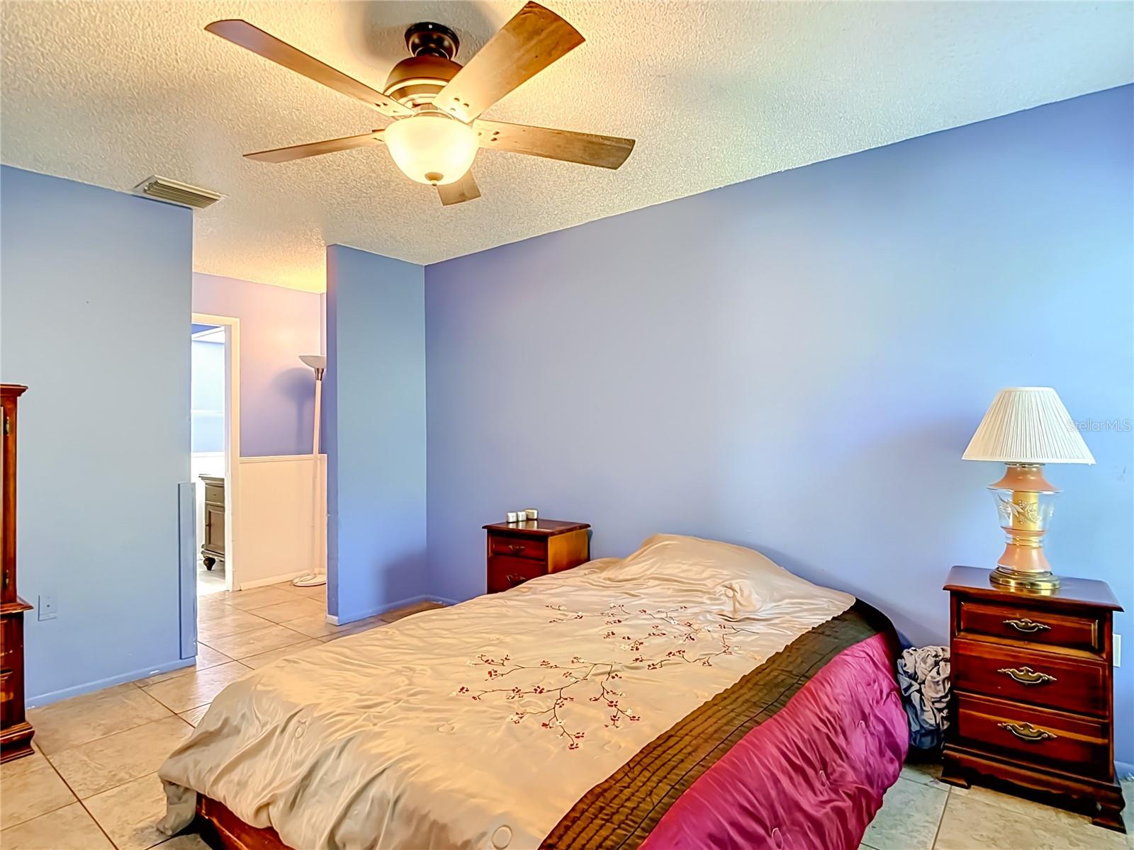 CAPRI VILLAGE CONDO 01 - Residential