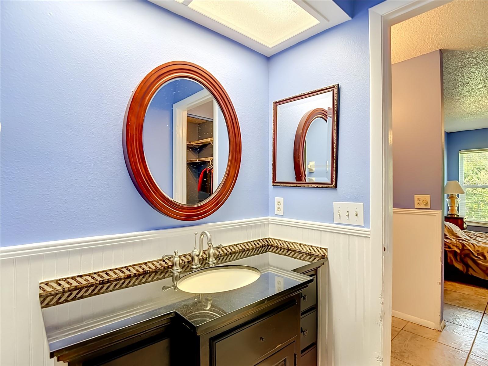 CAPRI VILLAGE CONDO 01 - Residential