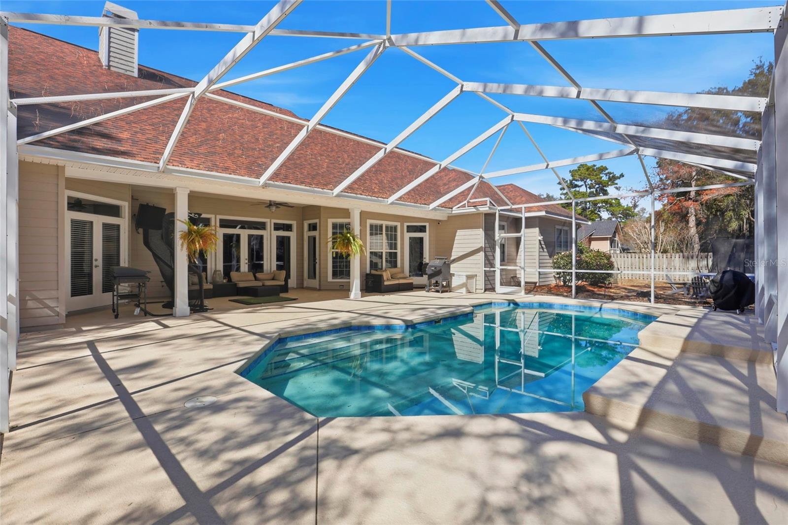 WINDSOR GLEN - Residential