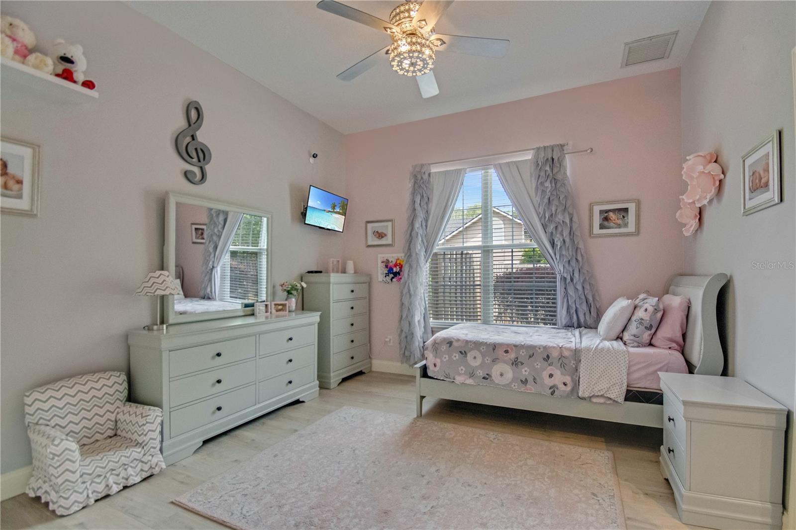 WINDSOR GLEN - Residential