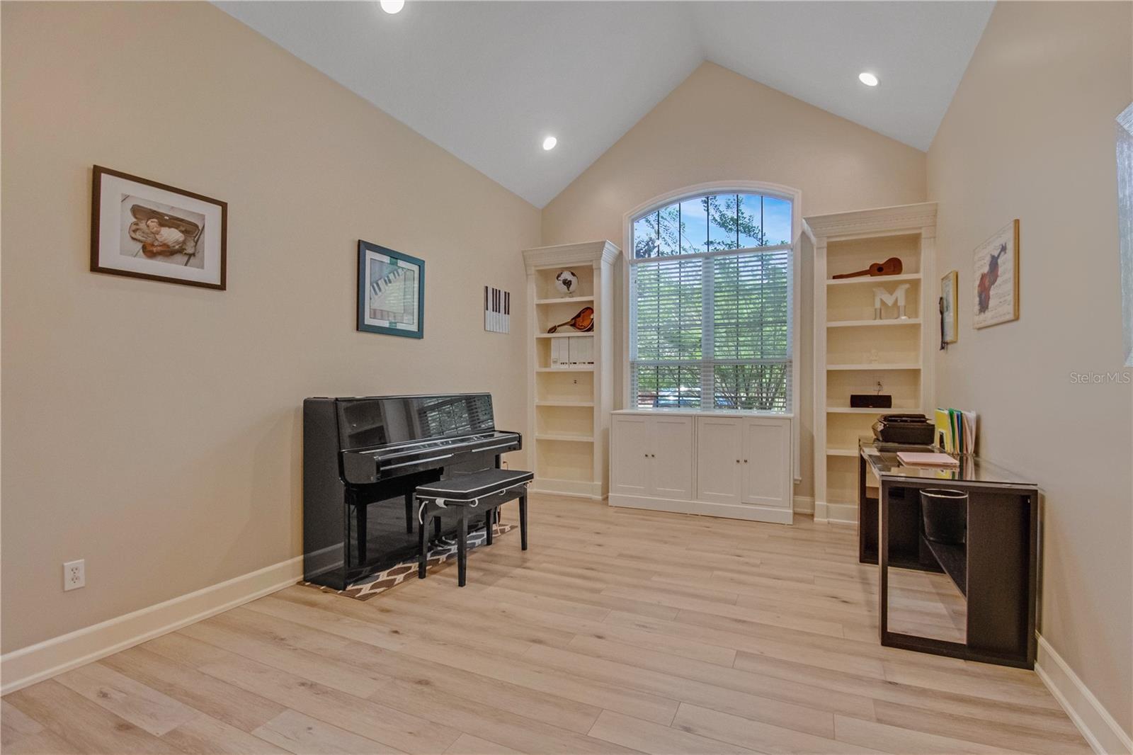 WINDSOR GLEN - Residential