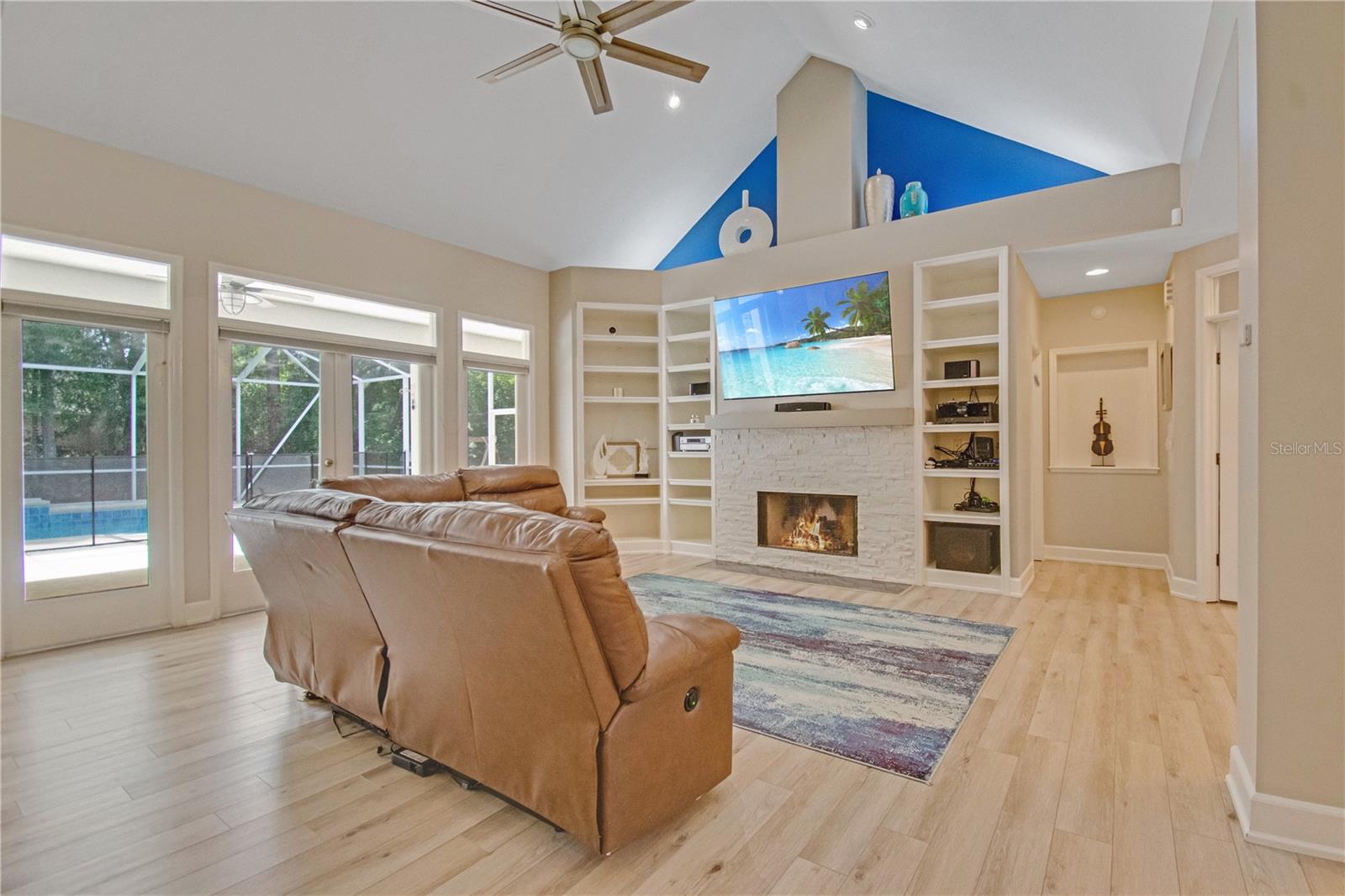 WINDSOR GLEN - Residential