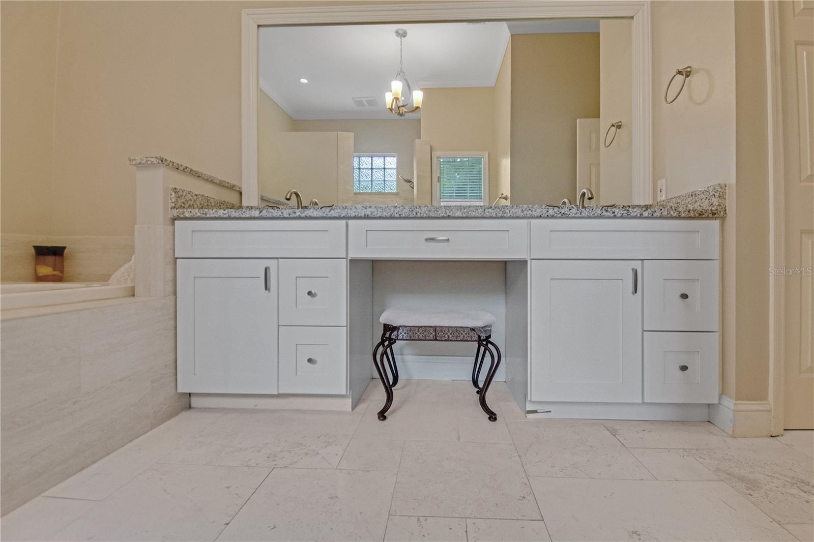 WINDSOR GLEN - Residential