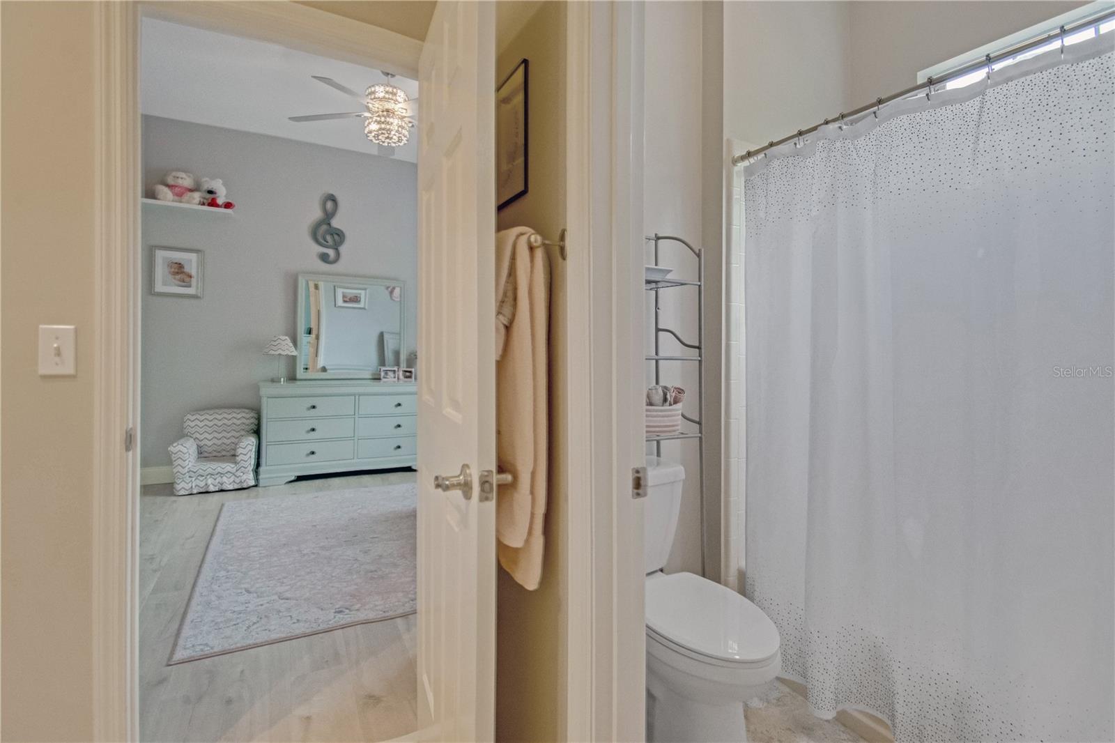 WINDSOR GLEN - Residential