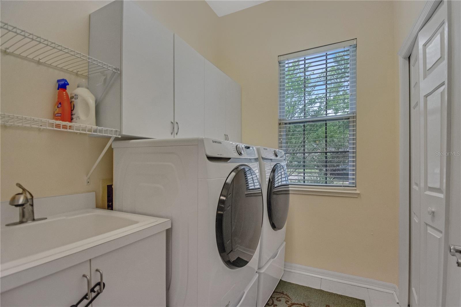 WINDSOR GLEN - Residential