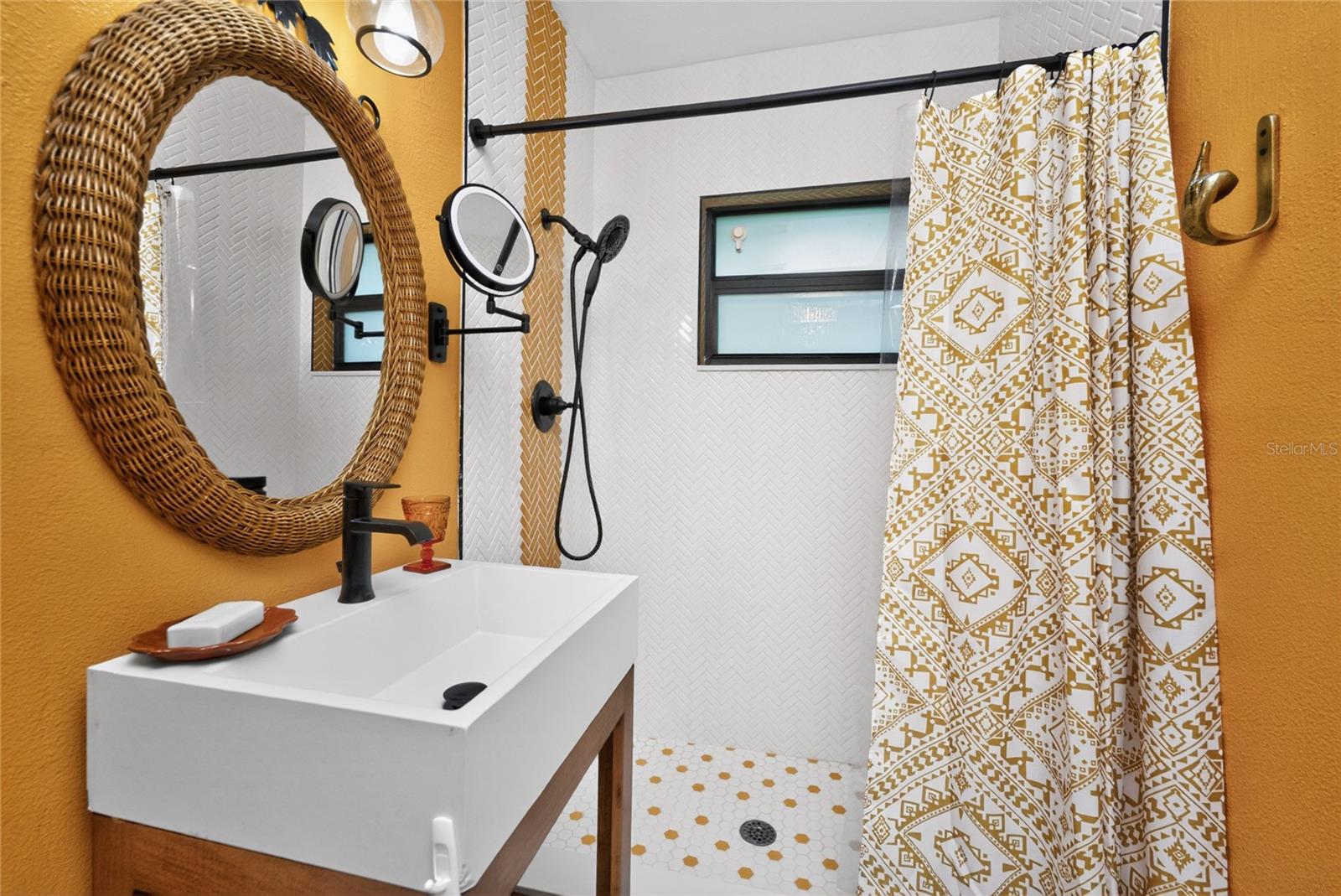 PUNTA GORDA - Residential