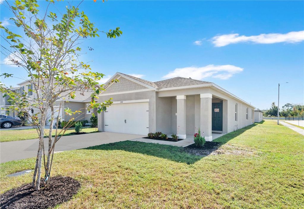 Photo of 2302 Brassie Court, Winter Haven, FL 33884 (MLS # S5138665)