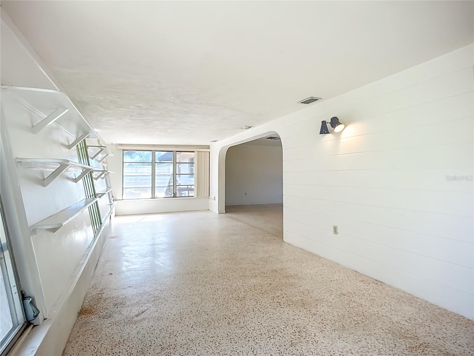SOUTH GATE - Residential
