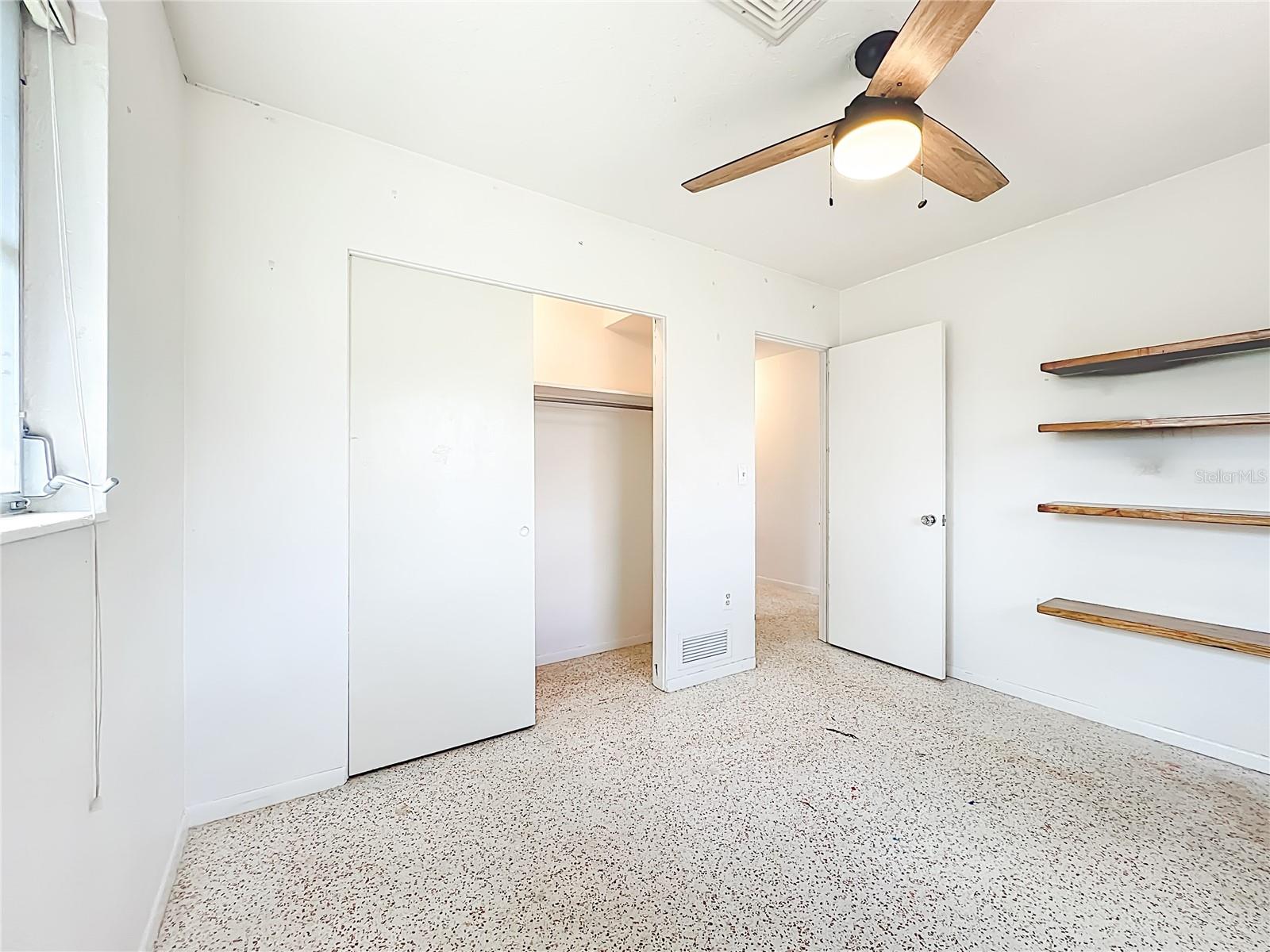 SOUTH GATE - Residential