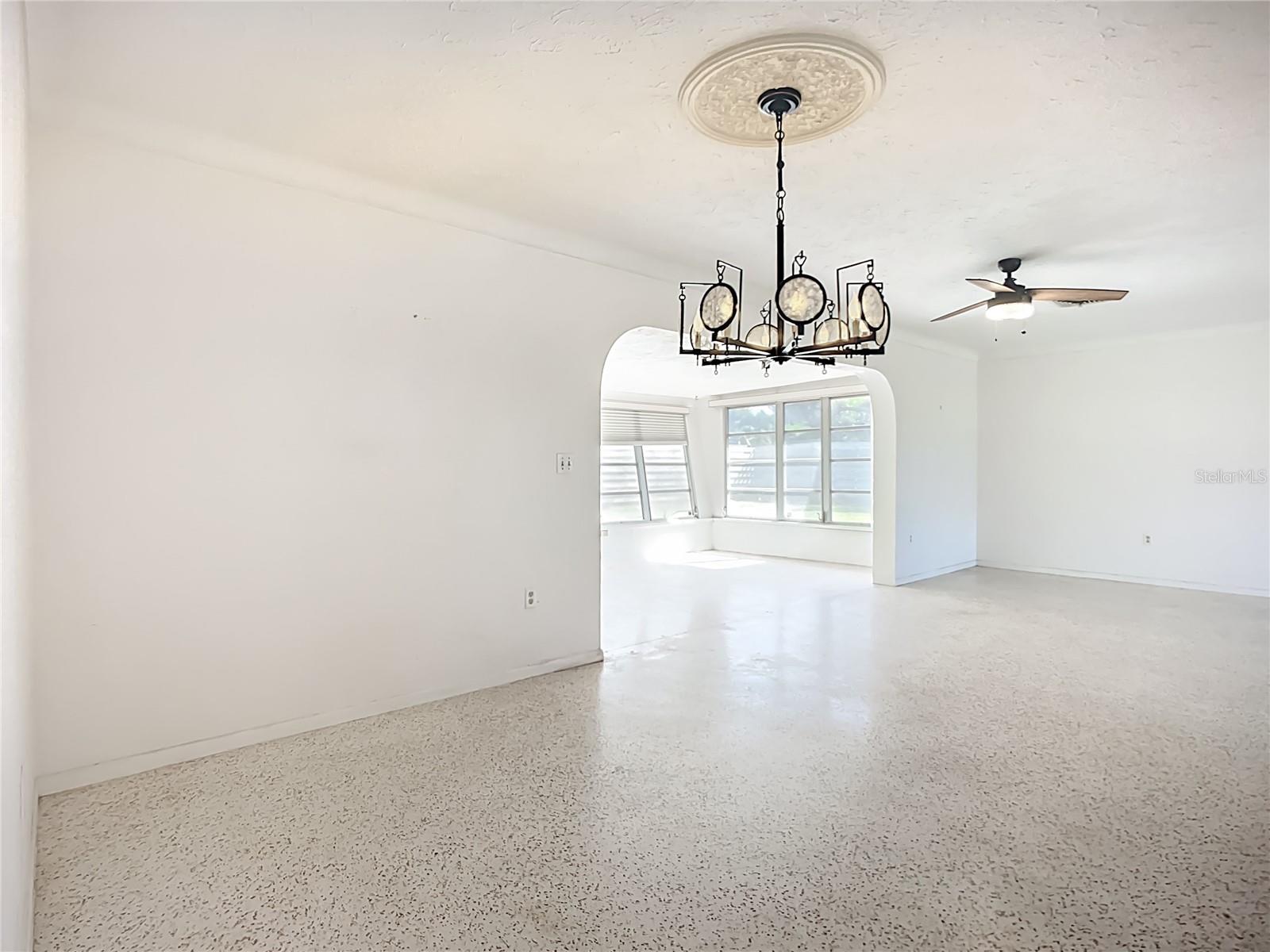 SOUTH GATE - Residential