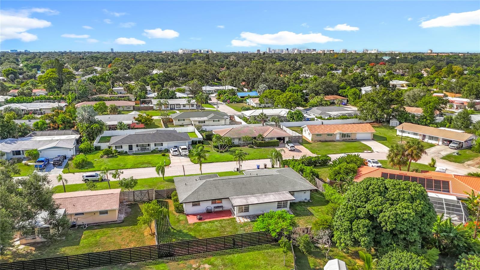 SOUTH GATE - Residential