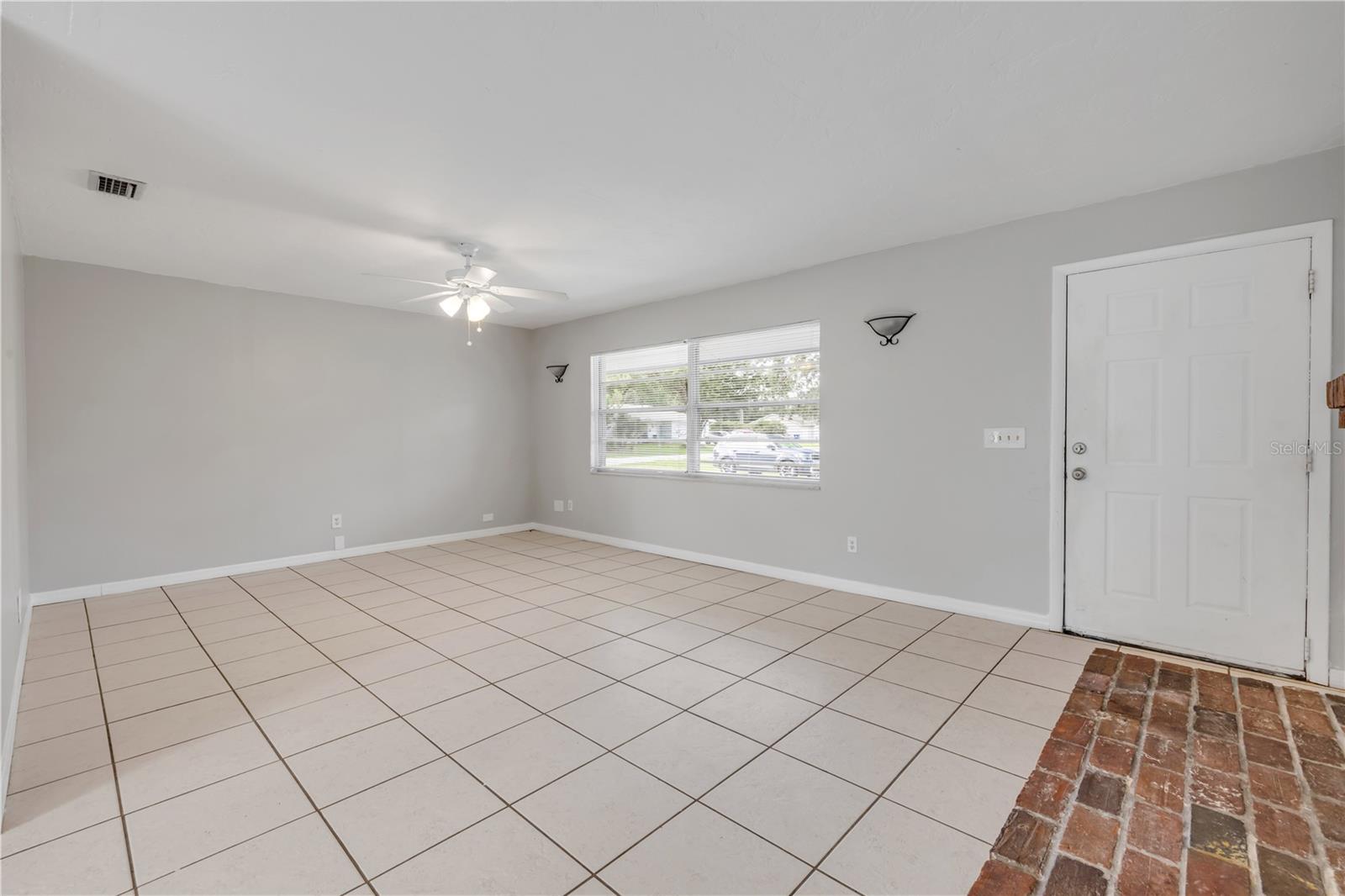 3132 PINE TREE DRIVE