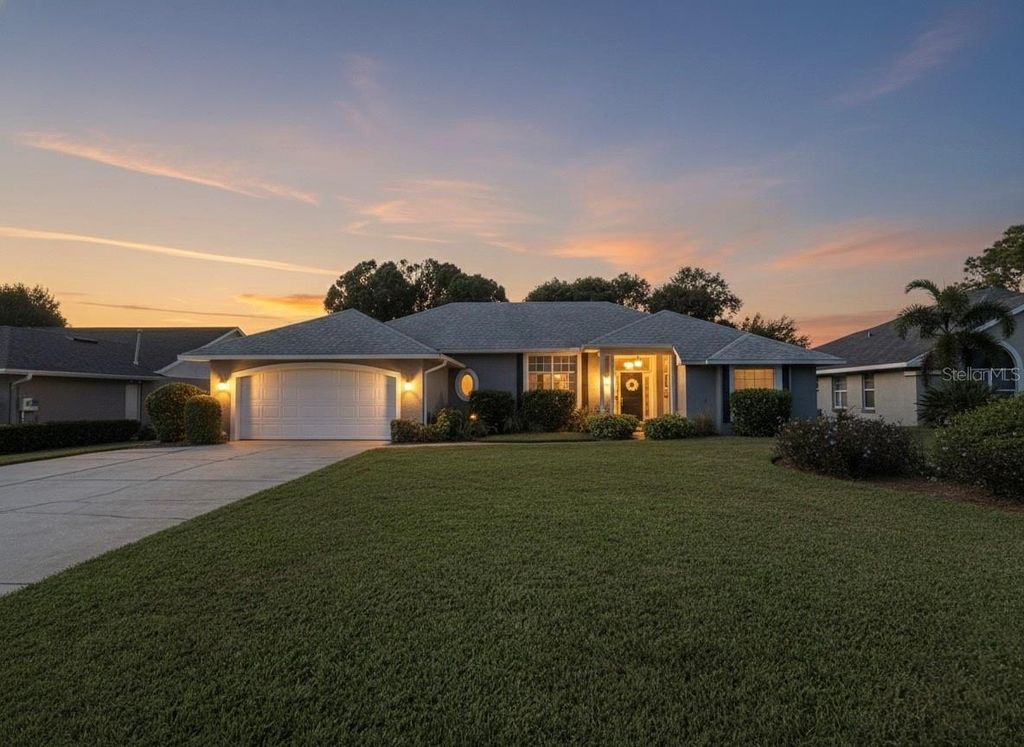 Photo of 728 Santa Maria Drive, Winter Haven, FL 33884 (MLS # P4937118)