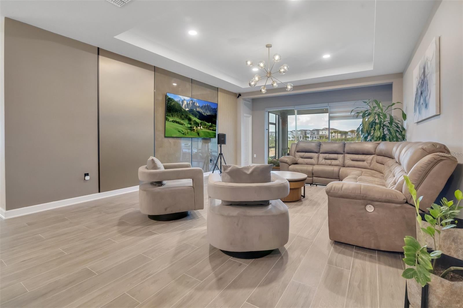2924 FITNESS STREET