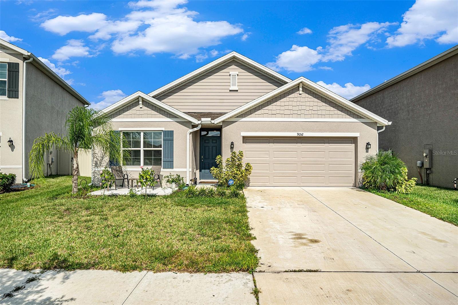 Exquisite Single-Family Home in Vibrant Wesley Chapel
This stunning one-story home, built in 2023, spans approximately 1,828 sq?ft and blends modern design with functional elegance. Featuring 4 bedrooms, 2 baths, and an open-concept living and dining area, the layout is crafted for both comfort and style. Highlights include granite countertops, an under-mount kitchen sink, sleek shower wall tile, stainless-steel appliances, extended tile flooring in main living areas, and the Home is Connected smart system. Built with all-concrete block construction, this Express Elite Series home offers both durability and peace of mind. A 2-car garage and irrigation system round out the package for effortless Florida living. Location & Lifestyle: A Neighborhood That Delivers Located in the master-planned Epperson community, this address offers seamless access to I-75, placing you minutes from Tampa in a fast-growing, amenity-rich locale. Nearby Shopping Destinations: The Shops at Wiregrass: Open-air lifestyle center with over 100 shops, including Dillard’s, Macy’s, and J.C. Penney, plus dining and seasonal events. Tampa Premium Outlets: Enjoy brands like Calvin Klein, Adidas, Nike, and Saks OFF 5TH across 110+ stores in a family-friendly setting. The Grove at Wesley Chapel & KRATE: Retail, restaurants, a movie theater, and KRATE—a container-park venue featuring local vendors and events. Cypress Creek Town Center & Summertree Plaza: Additional retail and dining options for everyday essentials. Dining & Social Scene: Wesley Chapel’s culinary scene offers something for every palate: Grillsmith: Stylish, elevated American dining. Noble Crust: Southern-inspired Italian fare and brunch favorites. Cooper’s Hawk Winery & Restaurant: Upscale dining with curated wine pairings. Local Favorites: Pinchers, Grilltopia, Dummy Crabby II, Hangry Joe’s, Falabella Family Bistro—offering seafood, Mediterranean, Cajun-boil, hot chicken, and cozy family-style meals. Raining Berries: Trendy café known for sustainably sourced coffee and vibrant design. Sorbo: Beloved neighborhood spot for pastries and creative drinks like matcha cake and yuzu tonics. Outdoor Recreation & Community Amenities: Epperson Lagoon: The world’s first man-made crystal lagoon with sandy beaches, paddleboarding, swim-up bar, and inflatable slides. Wesley Chapel District Park: 140+ acres with athletic fields, playgrounds, trails, and open space. Wiregrass Ranch Sports Complex: Premier facility for youth sports and community programs. Lexington Oaks Golf Club & Saddlebrook Resort: Golf and resort-style leisure in beautifully landscaped surroundings. New River Branch Library: A modern space for learning, resources, and community programs—including a seed library. Why It Stands Out: Contemporary layout with smart-home features, open design, and quality finishes. Unmatched convenience to shopping, dining, and recreation. Family-friendly with access to top-rated schools, parks, and community amenities. Lifestyle-rich environment that blends modern living with local charm. 9052 Forge Breeze Loop isn’t just a house—it’s a full lifestyle. Discover comfort, style, and a vibrant community all in one place. Ready to take the next step?
