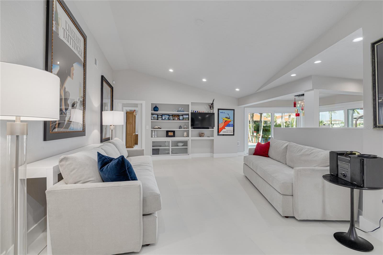 BAYWAY ISLES - Residential