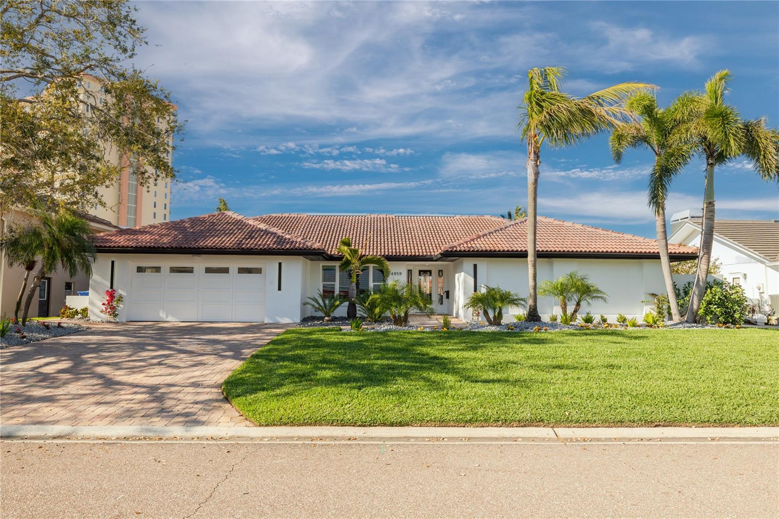 BAYWAY ISLES - Residential