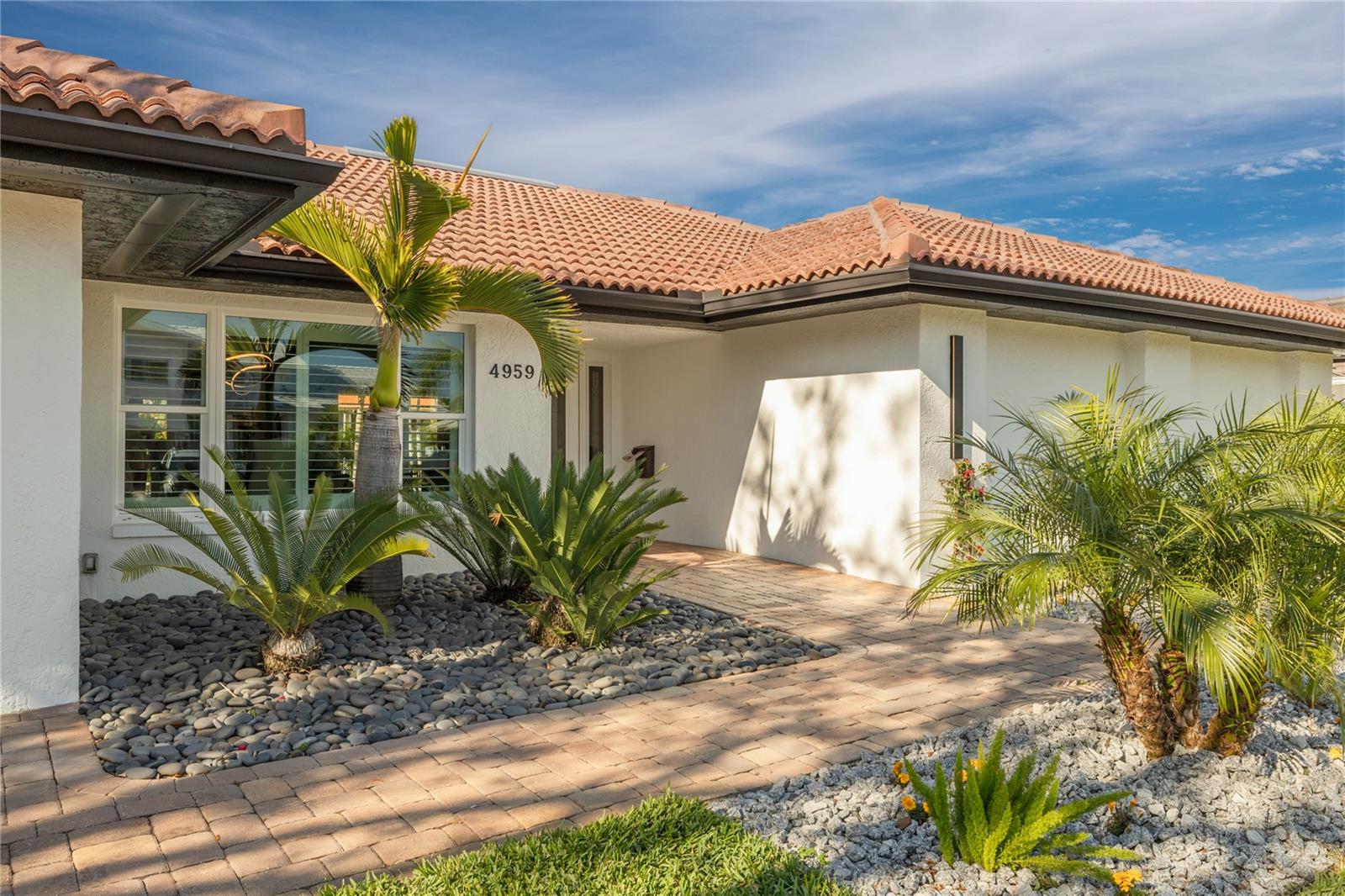 BAYWAY ISLES - Residential