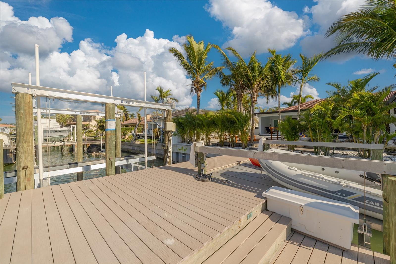 BAYWAY ISLES - Residential