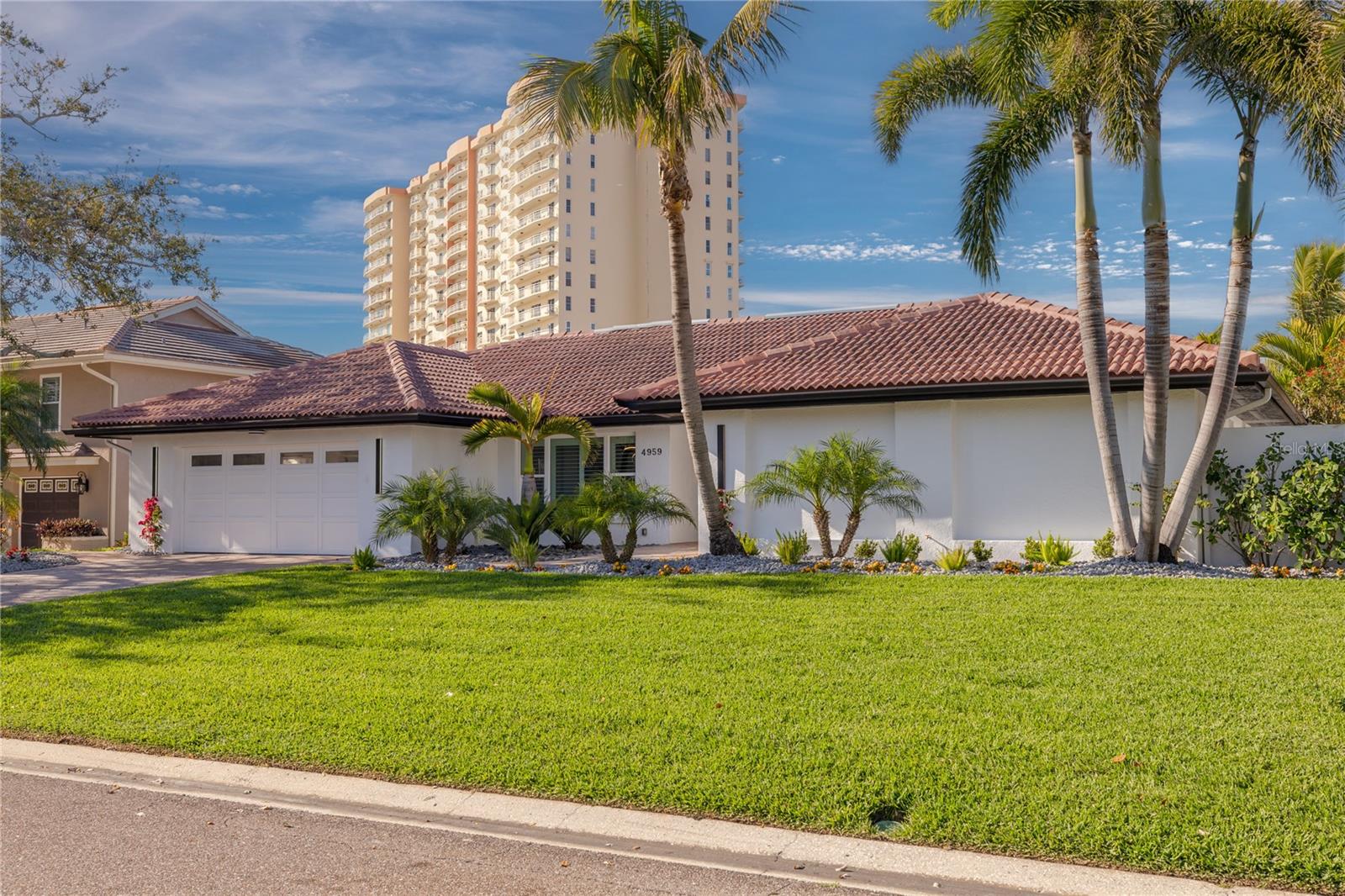 BAYWAY ISLES - Residential