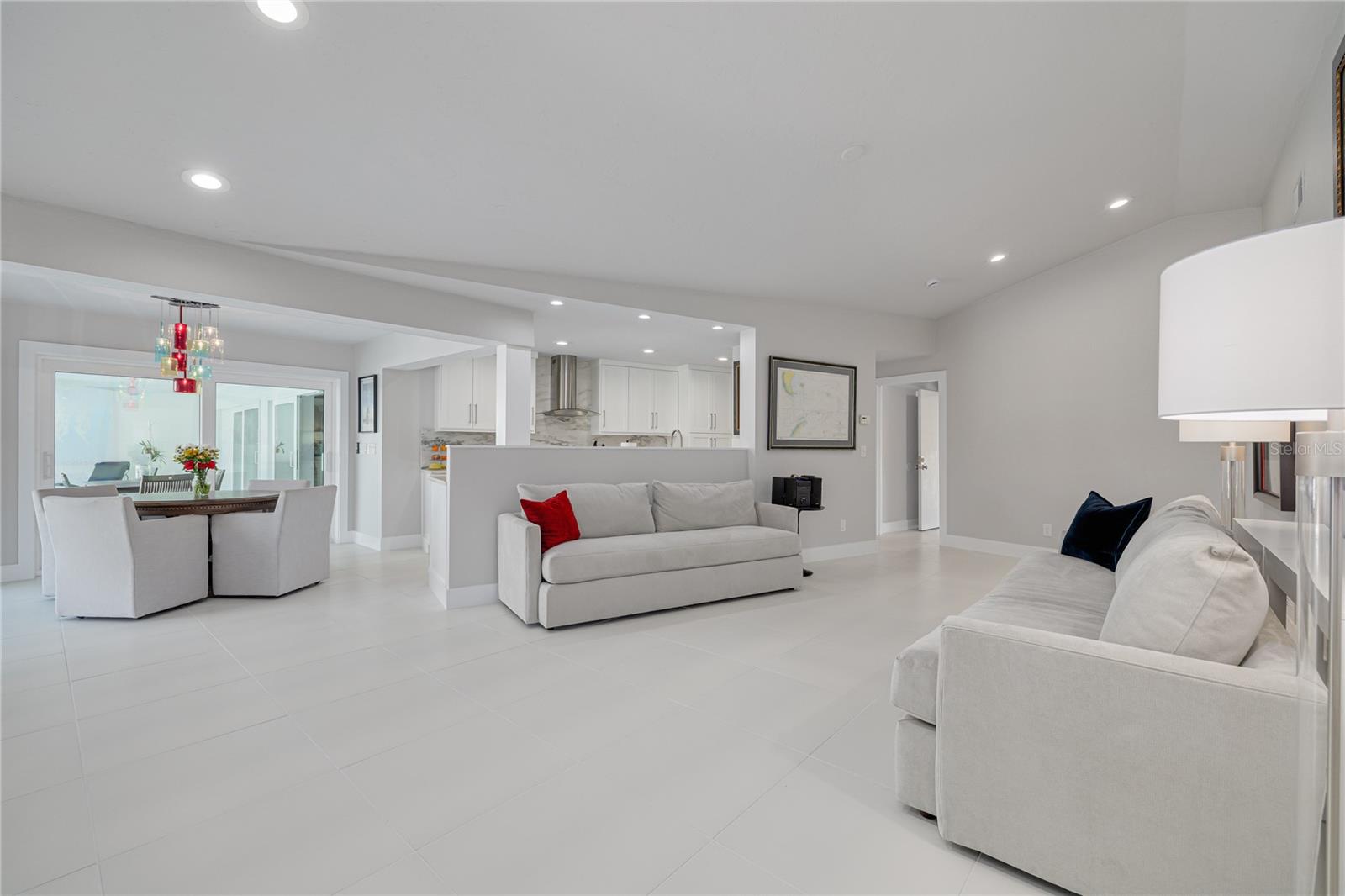 BAYWAY ISLES - Residential