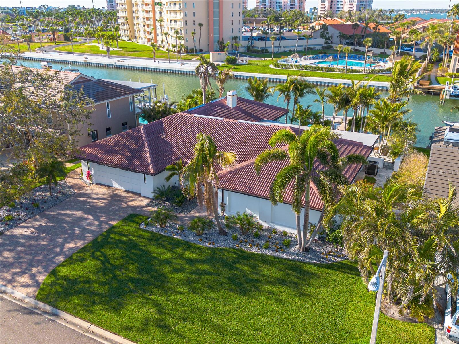 BAYWAY ISLES - Residential