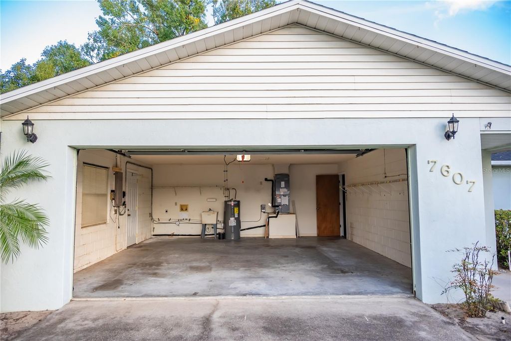Photo of 7607 Lewis Road, Lakeland, FL 33810 (MLS # L4958142)