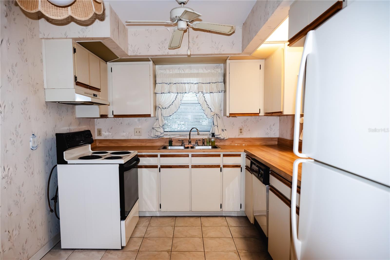 TANGERINE TRAILS - Residential